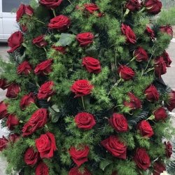 Ритуальный венок из живых цветов_24