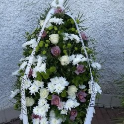 Ритуальный венок из живых цветов_40