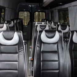 Ритуальний транспорт VIP Mercedes підвищеного комфорту (15 місць)