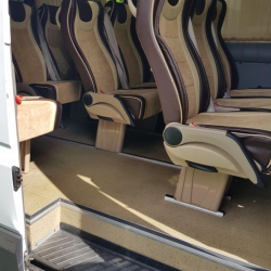 Ритуальний транспорт Mercedes (17 місць)