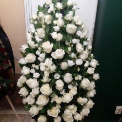 Ритуальний вінок з живих квітів_8